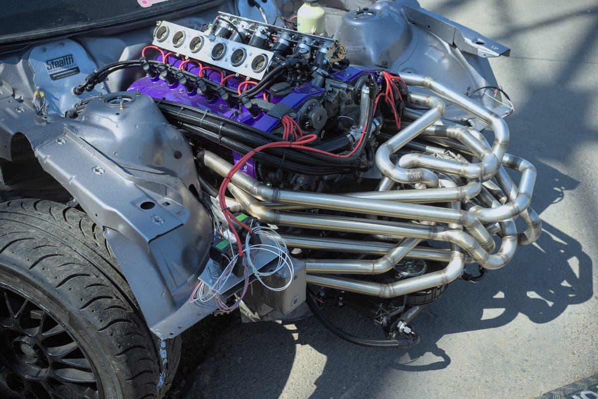 Mercedes V12 exhaust manifold